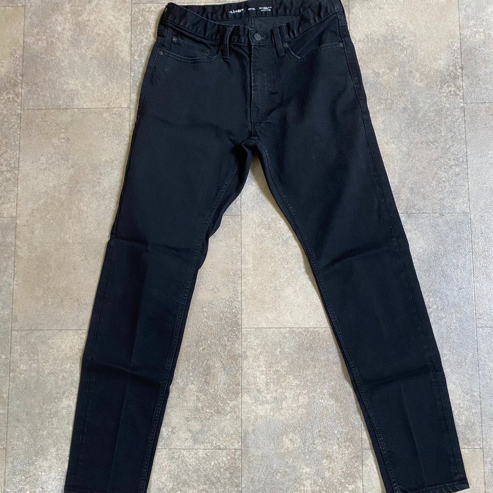 Old Navy Men's Black Jeans, 30 x 32, Relaxed Slim Taper with Built-In Flex